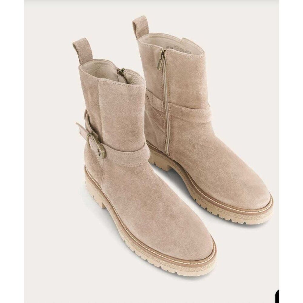 Naot Womens Boots Chalmers EU 37 US 6 Taupe Suede Leather Ankle Booties lug sole